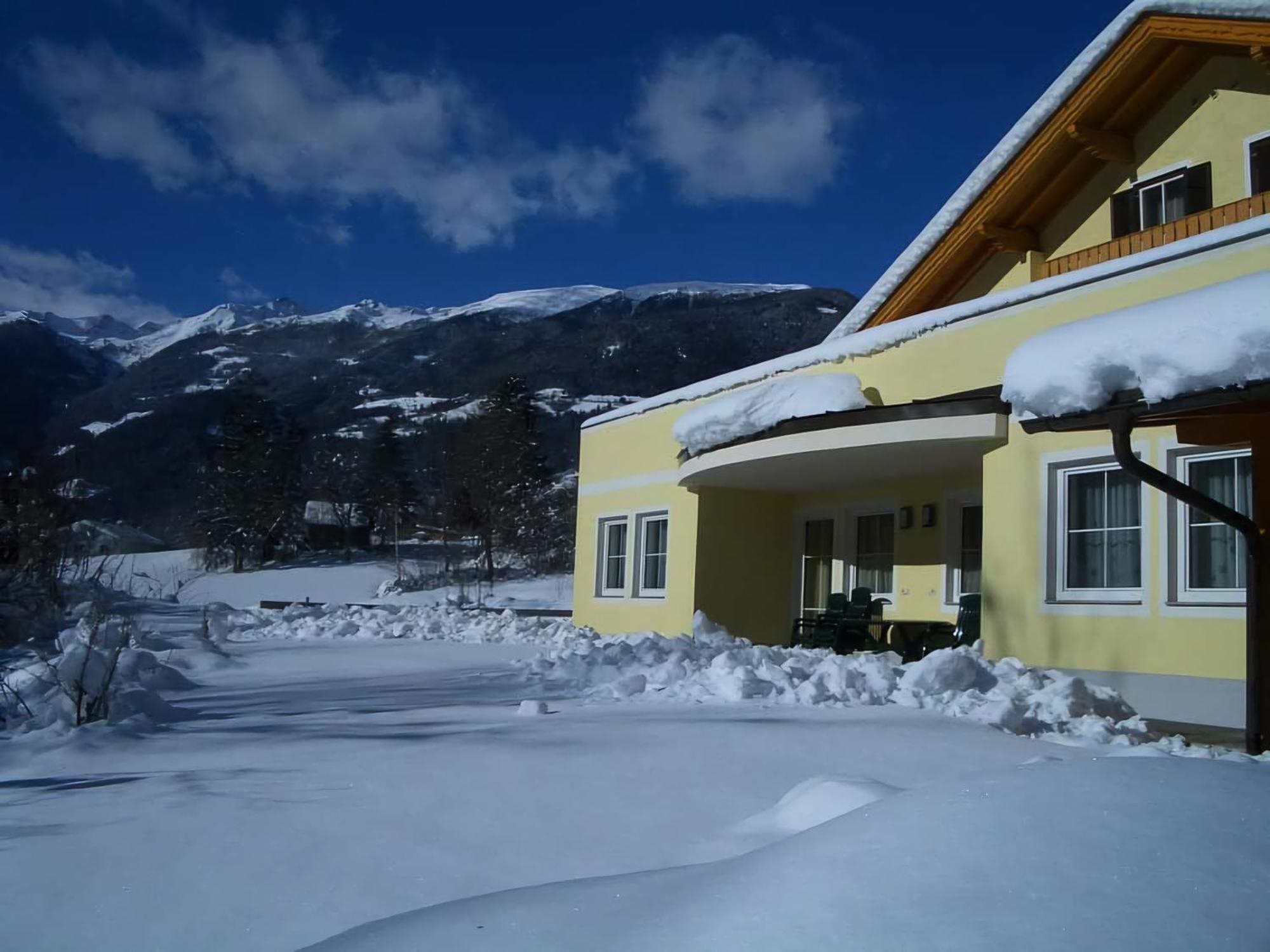 Appartementhaus Flattach Goritschnig Exterior foto